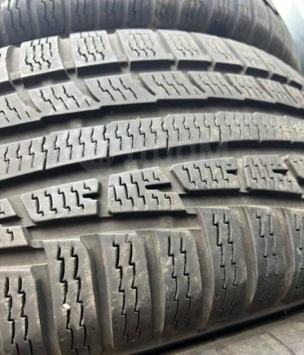 Nokian Tyres WR A3 235/60 R16