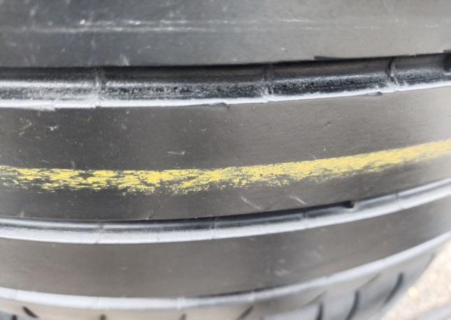 Michelin Pilot Sport 4 S 275/40 R19