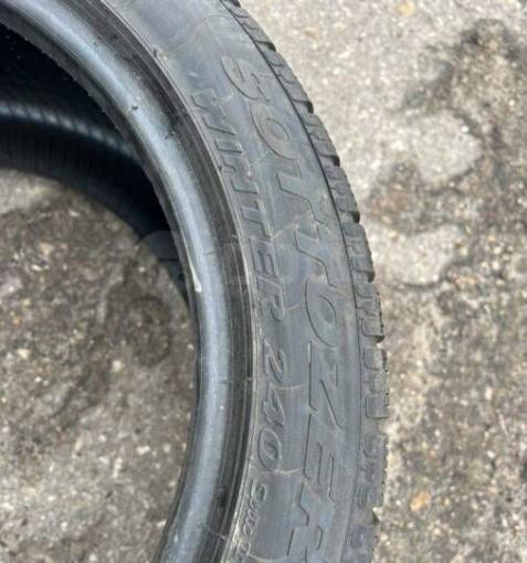 Pirelli Winter Sottozero 240 Serie II 255/40 R18 H