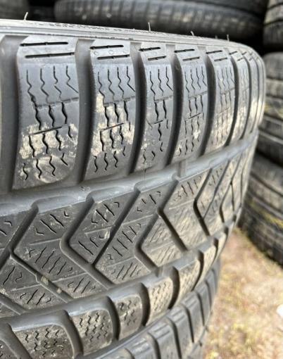 Pirelli Winter Sottozero 3 245/35 R19