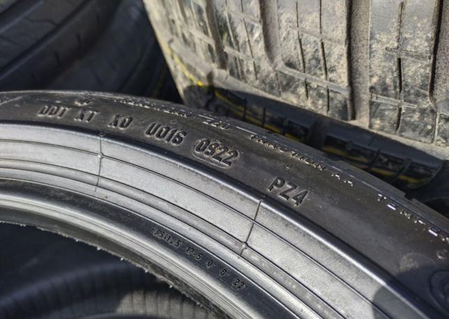 Pirelli P Zero PZ4 265/35 R20