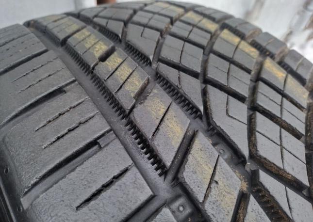 Continental ExtremeContact DWS 245/45 R19 п╦ 275/40 R19
