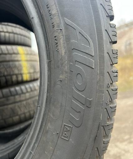 Michelin Alpin 4 215/55 R17