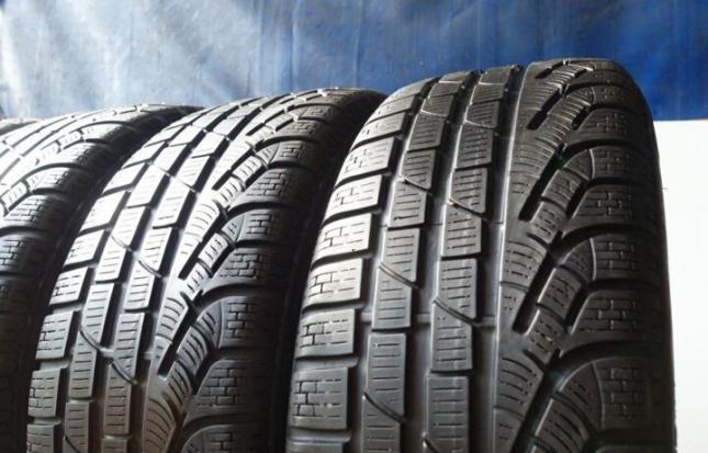 Pirelli Winter Sottozero 210 195/60 R16