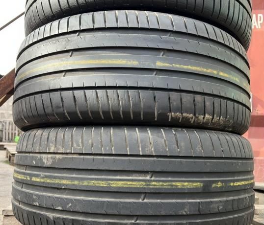 Michelin Pilot Sport 4 275/50 R21