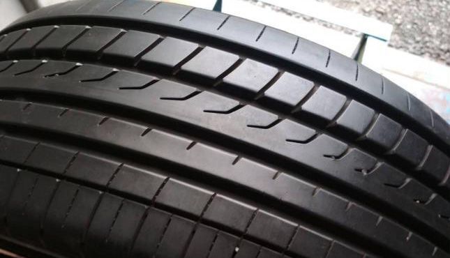 Yokohama BluEarth RV-01 215/45 R18