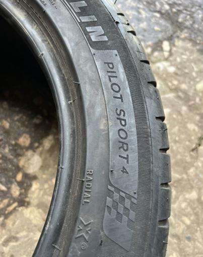 Michelin Pilot Sport 4 245/45 R17