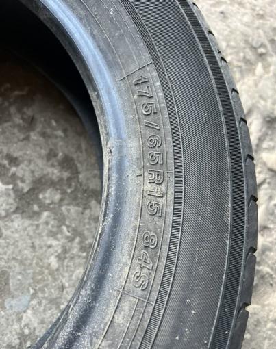 Yokohama BluEarth Ecos ES31 175/65 R15