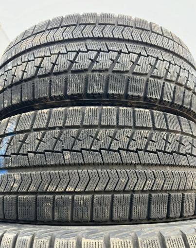 Bridgestone Blizzak VRX 225/45 R18