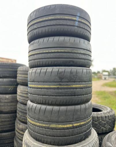 Michelin Pilot Sport Cup 2 245/35 R20 и 305/30 R20