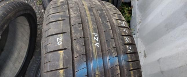 Pirelli P Zero PZ4 285/40 R21 Y