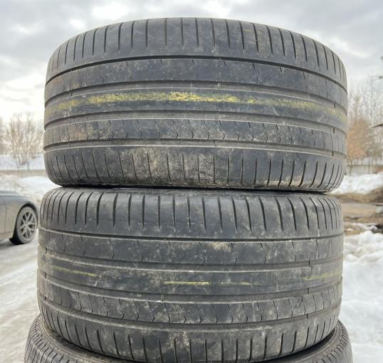 Pirelli P Zero PZ4 275/30 R21