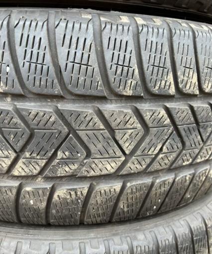 Pirelli Scorpion Winter 235/60 R18