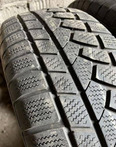 Continental Conti4x4WinterContact 235/65 R17