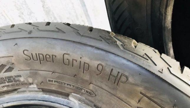Esa-Tecar Super Grip 9 215/65 R16