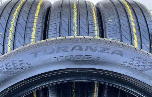 Bridgestone Turanza T005A 235/45 R18