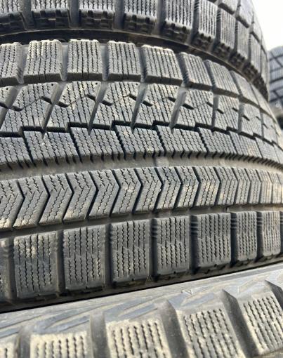 Bridgestone Blizzak VRX 225/45 R18