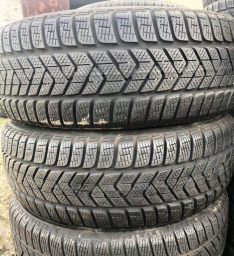 Pirelli Winter Sottozero 3 225/40 R18 V