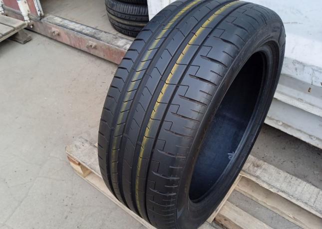 Pirelli P Zero PZ4 245/45 R18