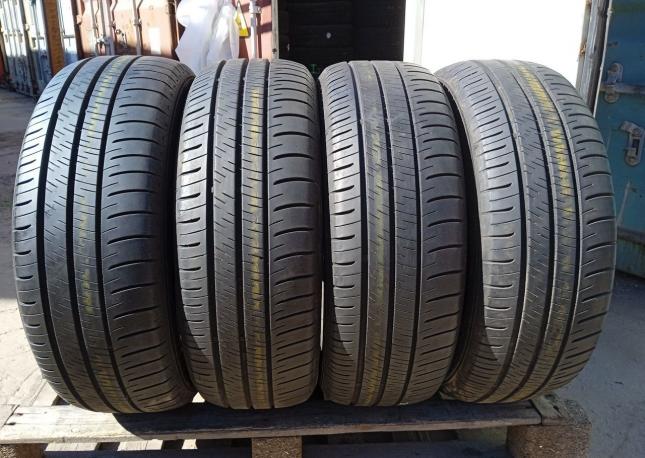 Dunlop Enasave RV505 215/60 R16