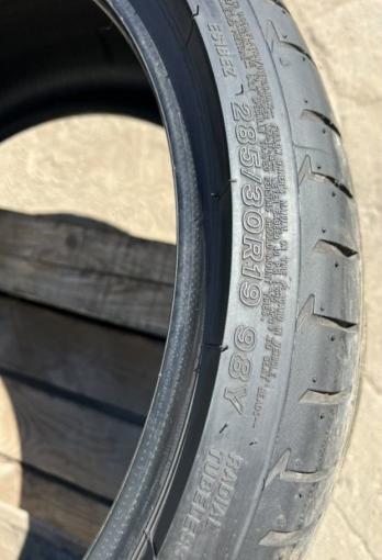 Bridgestone Potenza S001 285/30 R19