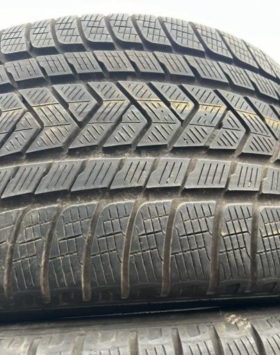 Pirelli Scorpion Winter 325/35 R22