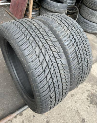 Bridgestone Blizzak LM-001 245/50 R19