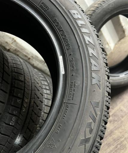 Bridgestone Blizzak VRX 205/60 R16