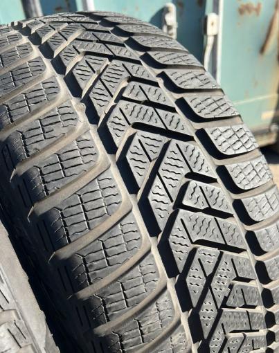 Pirelli Winter Sottozero 3 235/40 R18