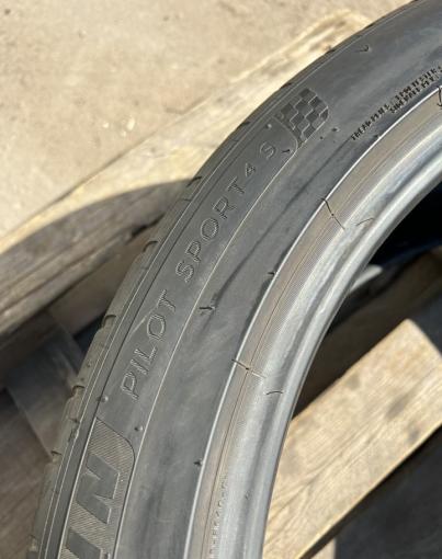 Michelin Pilot Sport 4 S 275/40 R22