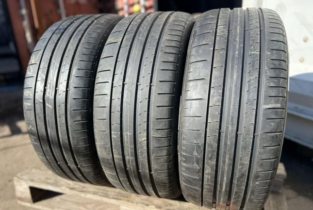 Pirelli P Zero PZ4 255/45 R19