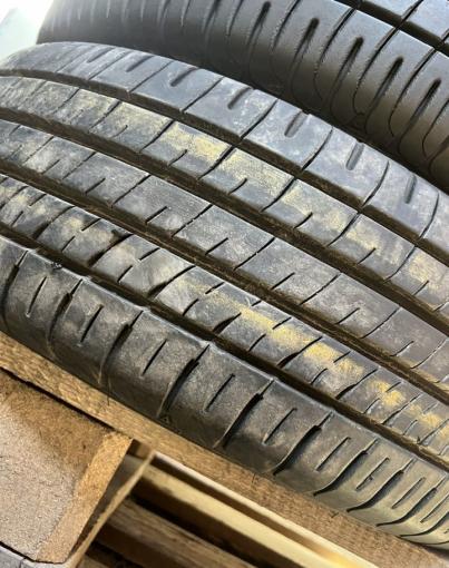 Dunlop Enasave EC204 215/65 R15