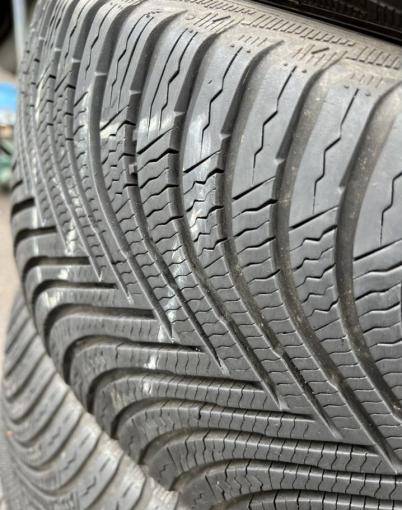 Michelin Alpin 5 215/55 R17