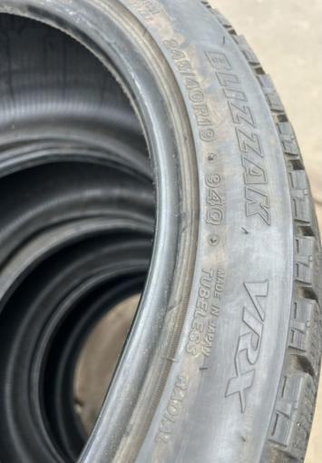 Bridgestone Blizzak VRX 245/40 R19