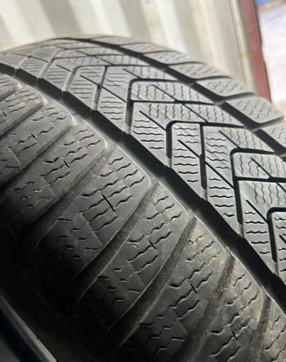 Pirelli Scorpion Winter RFT 275/45 R20