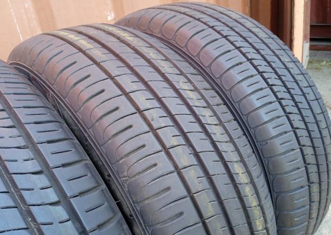 Dunlop Enasave EC204 215/65 R15