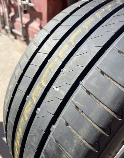 Bridgestone Turanza T005 285/35 R22