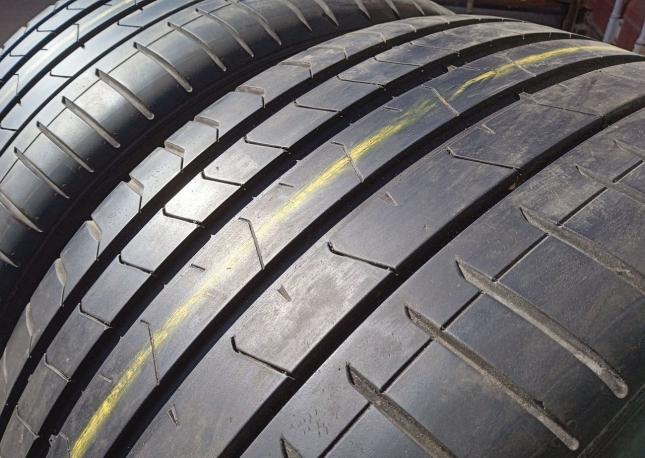 Pirelli P Zero PZ4 315/35 R21