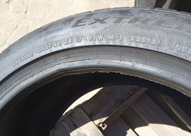 Continental ExtremeContact DWS 225/45 R17 и 245/40 R17