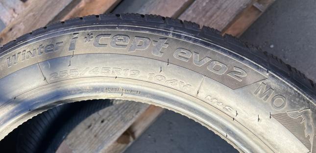 Hankook Winter I&#39;Cept Evo2 W320 255/45 R19