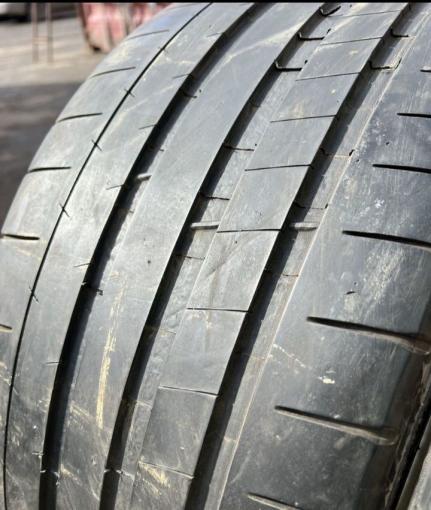 Michelin Pilot Super Sport 235/35 R19