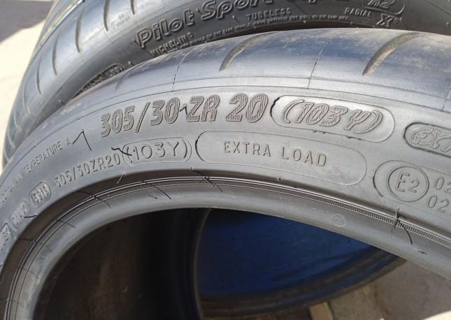 Michelin Pilot Sport Cup 2 305/30 R20