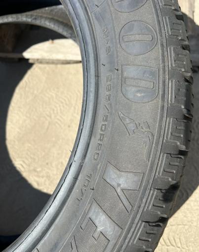 Goodyear EfficientGrip SUV 265/50 R20