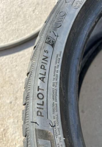 Michelin Pilot Alpin 5 275/35 R19