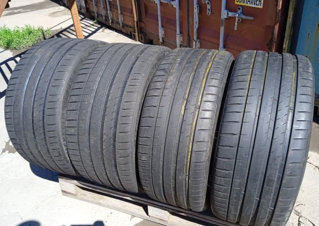 Michelin Pilot Sport 4 S 315/30 R21