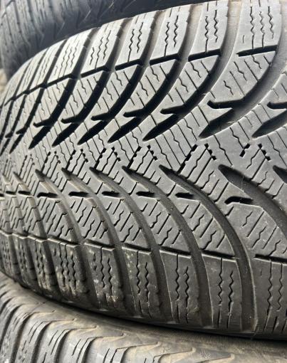 Michelin Alpin 4 215/55 R16