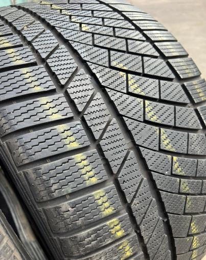 Continental ContiWinterContact TS 830 P 295/30 R20