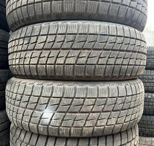 Bridgestone Ice Partner 215/60 R17