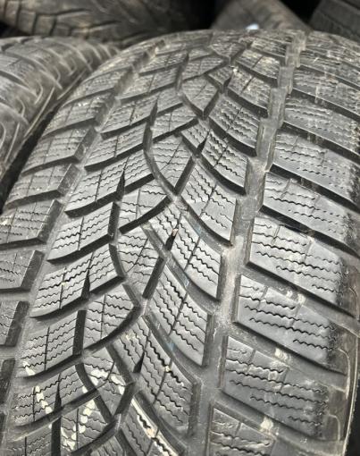 Goodyear UltraGrip Performance Gen-1 235/50 R18