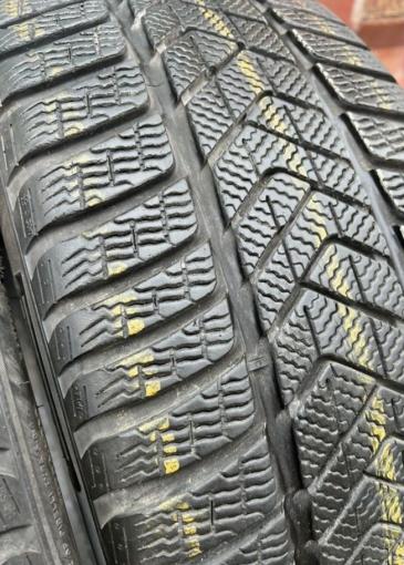 Pirelli Winter Sottozero 3 255/35 R21